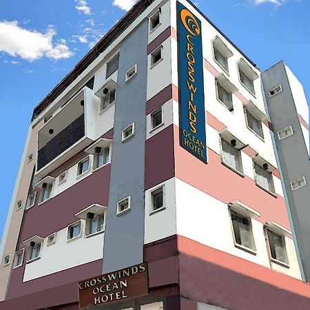 Crosswinds Hotel Paranaque City エクステリア 写真