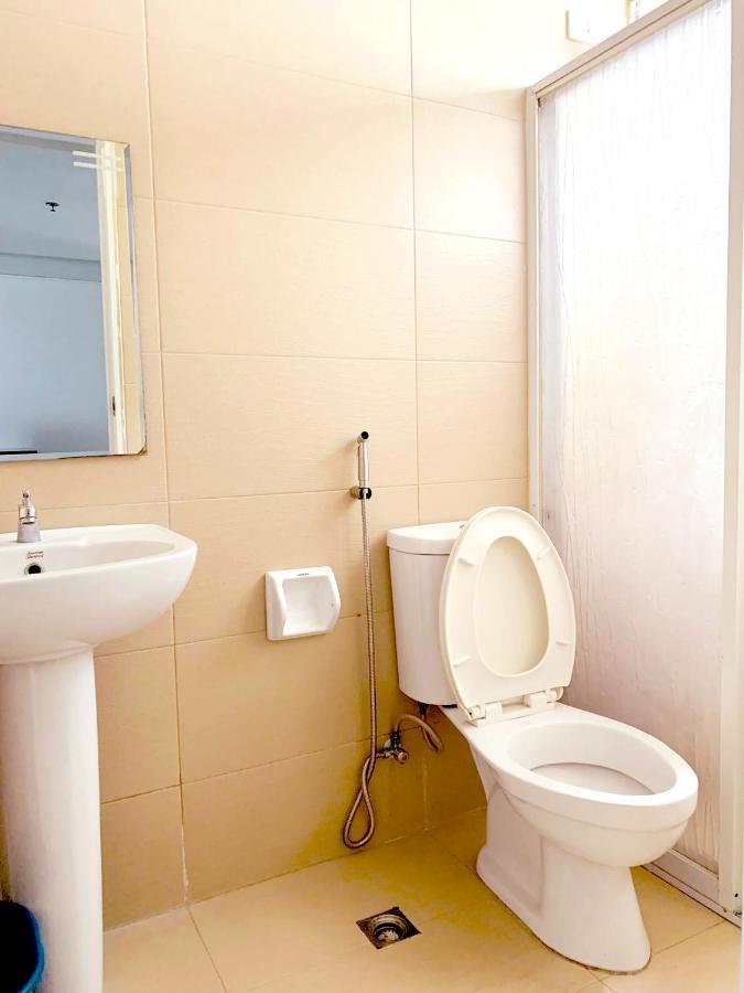 Crosswinds Hotel Paranaque City エクステリア 写真