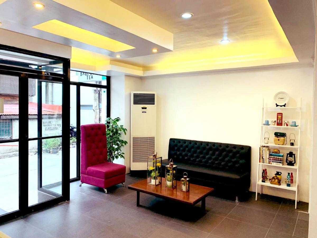 Crosswinds Hotel Paranaque City エクステリア 写真